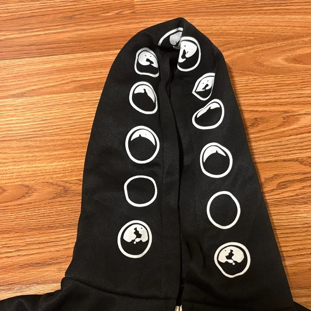 Moon Stages Gothic Black Hoodie with Graphic Accents - Picture 4 of 7